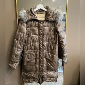 Lightweight but very warm parka. Herno ultralight